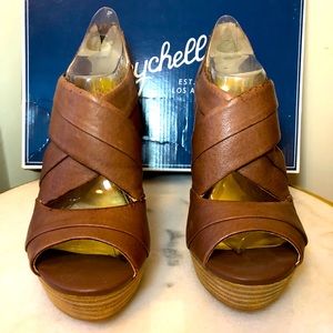 Seychelles size 7.5 wedged leather heels, brown